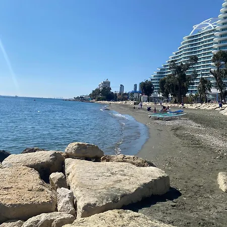 Sea View Апартаменты Лимасол